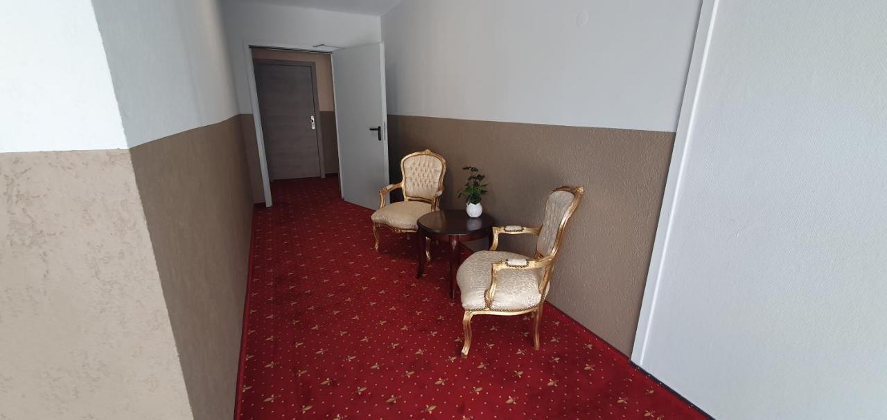 Hotel Poock Haan Buitenkant foto